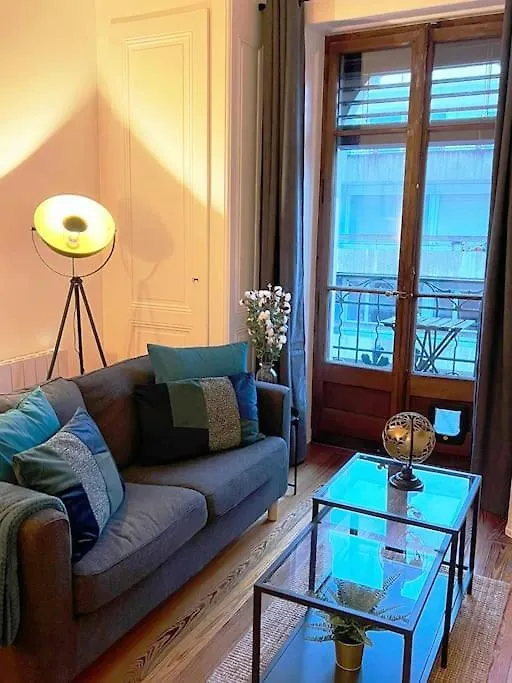 Apartment P&R 2, 2 Bedroom, Close To Center, Plainpalais Geneva